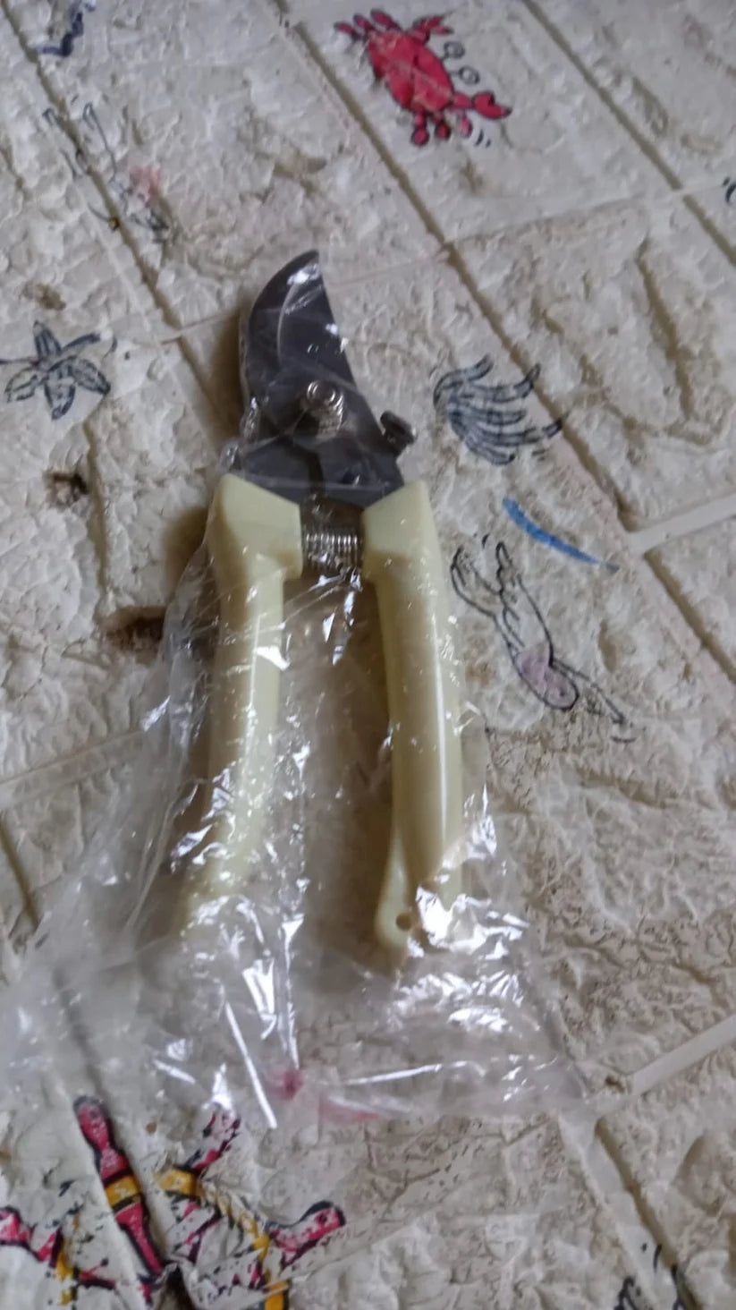 Stainless Steel Pruning Shears with Sharp Blades and Comfortable handle - Durable Hand Pruner for Comfortable and Easy Cutting, Heavy Duty Gardening Cutter Tool Plant Cutter for Home Garden | Wood Bran (1 Pc) -Gardening